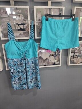 Turquoise Paisley Tankini Set with Solid Swim Shorts. 2XL.  New